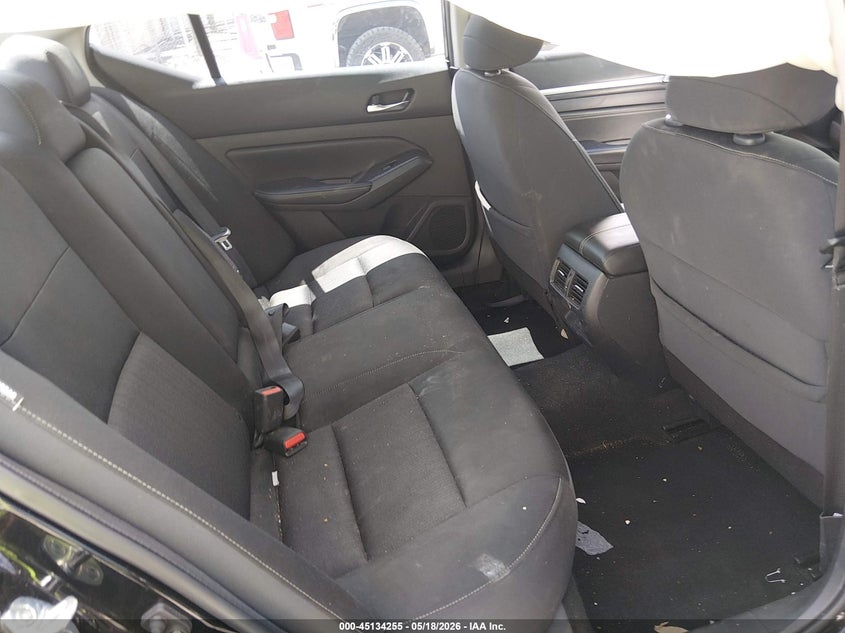 2019 NISSAN ALTIMA auction photo 8