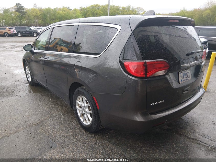 Vin: 2c4rc1cg8lr195613, lot: 45632004, chrysler voyager lx 20203