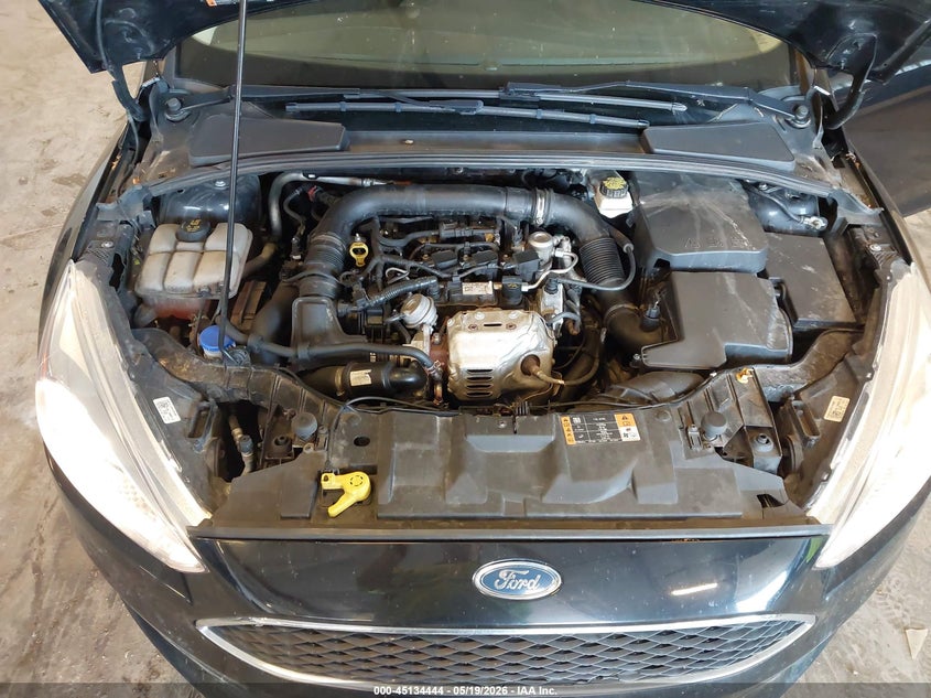 VIN 1FADP3FE3JL203455 2018 FORD FOCUS SE