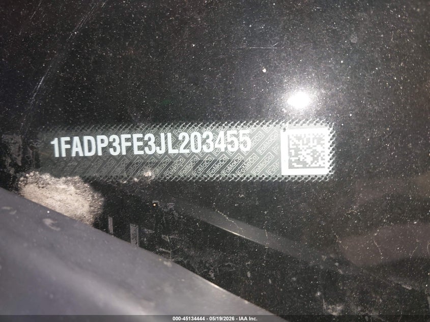 VIN 1FADP3FE3JL203455 2018 FORD FOCUS SE