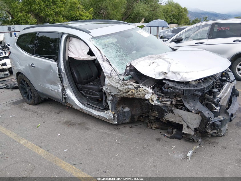 2017 CHEVROLET TRAVERSE 2LT