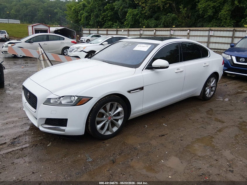 Vin: sajbj4bn5hcy32130, lot: 45632204, jaguar xf 20d premium 20172