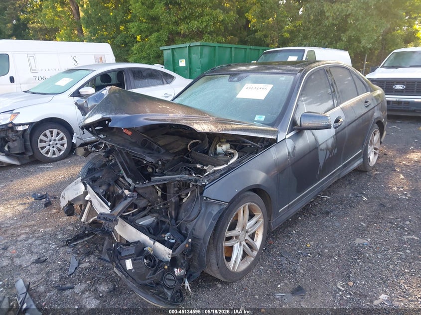 2013 MERCEDES-BENZ C 300 auction photo 2
