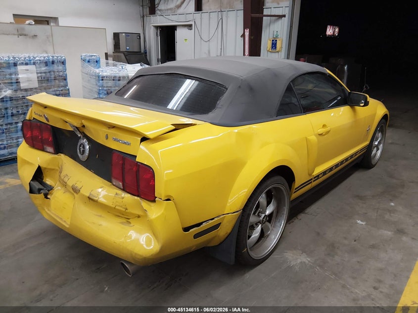 2005 FORD MUSTANG auction photo 4