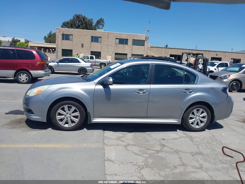 2010 Subaru LEGACY 2.5 2.5I Premium silver Lot 111045134640 Vin 4S3BMBG64A3244902