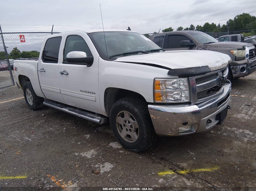 2013 Chevrolet Silverado  Lt