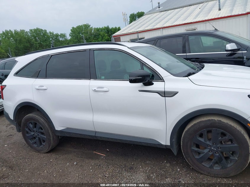 VIN 5XYRLDLC3MG021078 2021 KIA SORENTO S