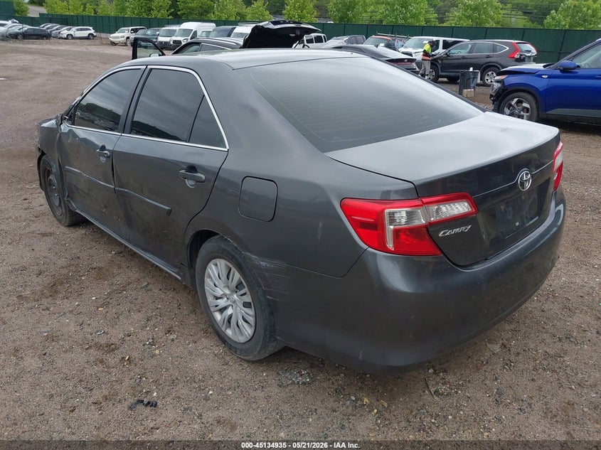 Vin: 4t4bf1fk6dr321479, lot: 45632564, toyota camry le 20133