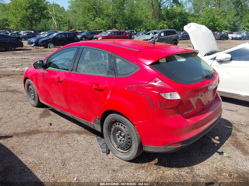 Vin: 1fahp3k2xcl128981, lot: 45632587, ford focus se 20123