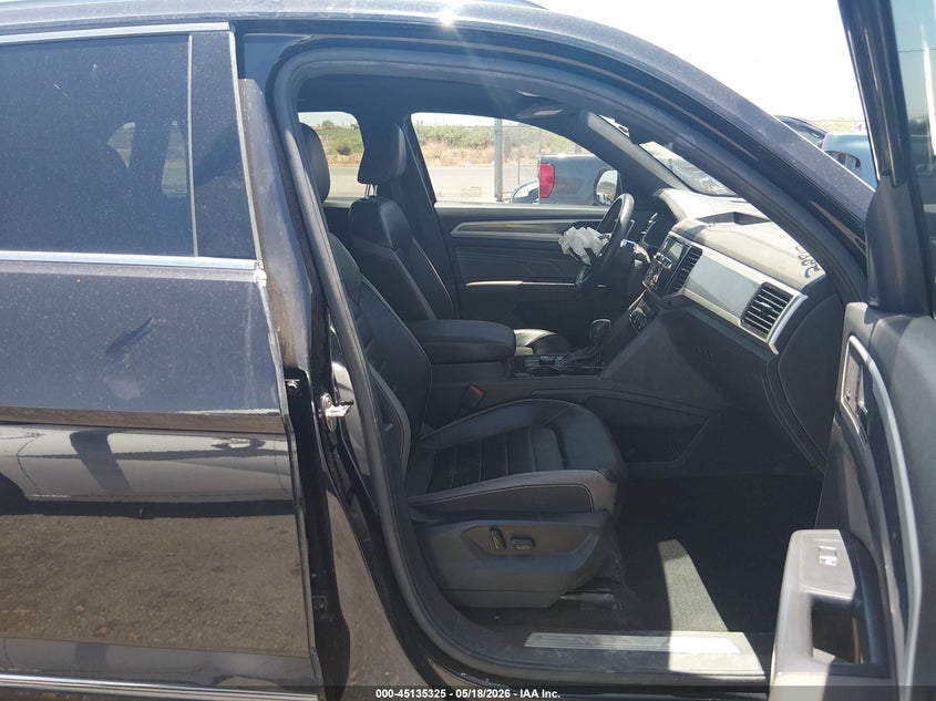 2021 VOLKSWAGEN ATLAS CROSS SPORT 3.6L V6 SEL PREMIUM R-LINE — Фото 5