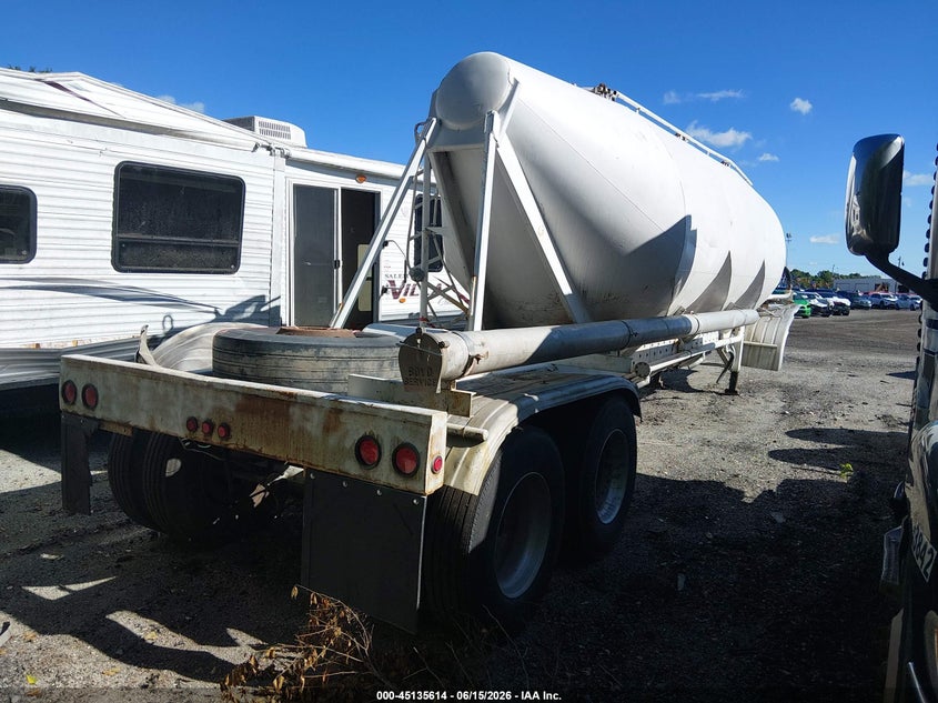 1984 FRUEHAUF FRUEHAUF auction photo 4