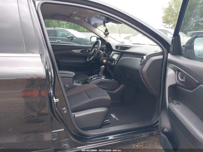 2021 NISSAN ROGUE SPORT auction photo 5