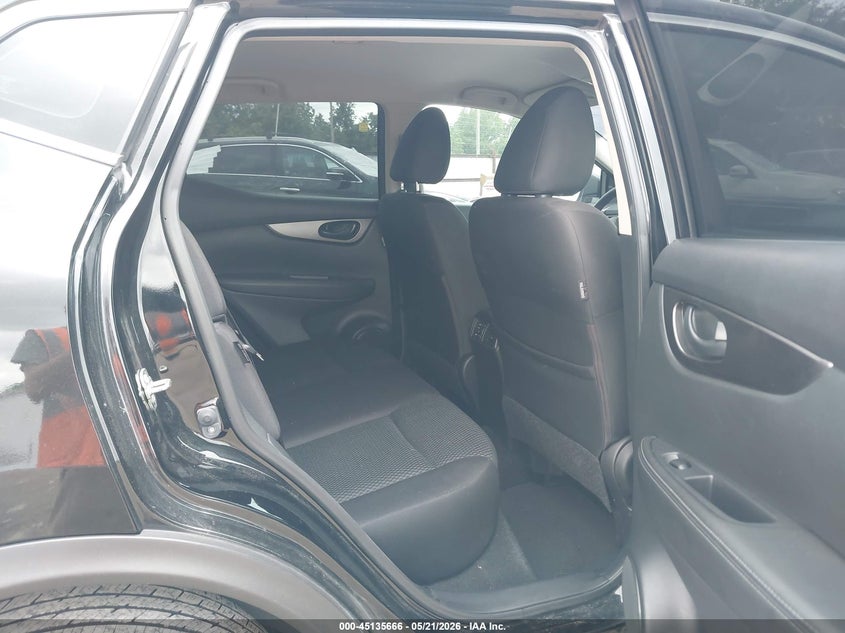 2021 NISSAN ROGUE SPORT auction photo 8