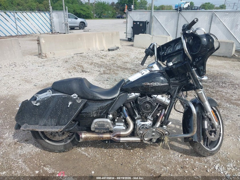 2016 Harley-Davidson Flhxs Street Glide Special VIN: 1HD1KRM12GB659605 Lot: 45135834