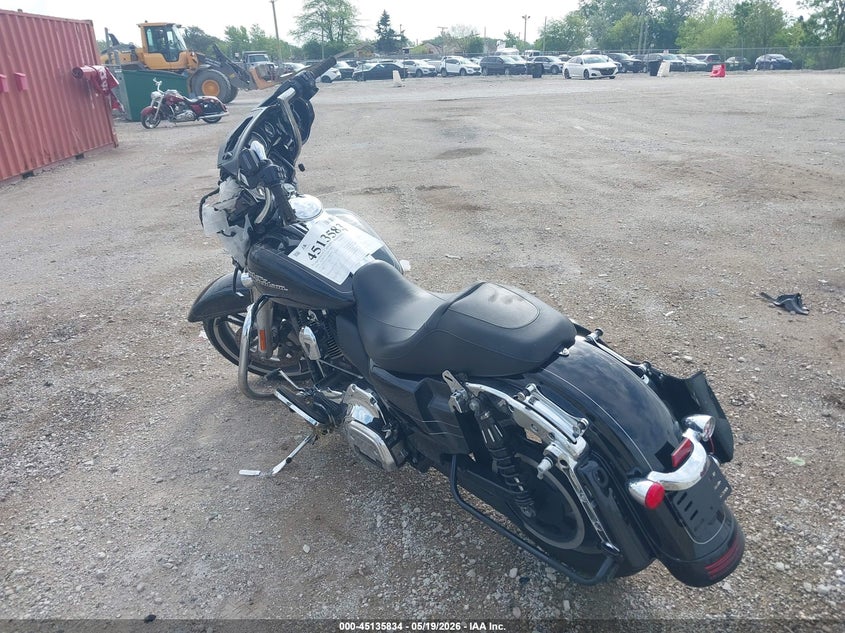 HARLEY-DAVIDSON FLHXS 2016