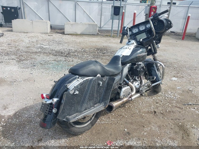 HARLEY-DAVIDSON FLHXS 2016