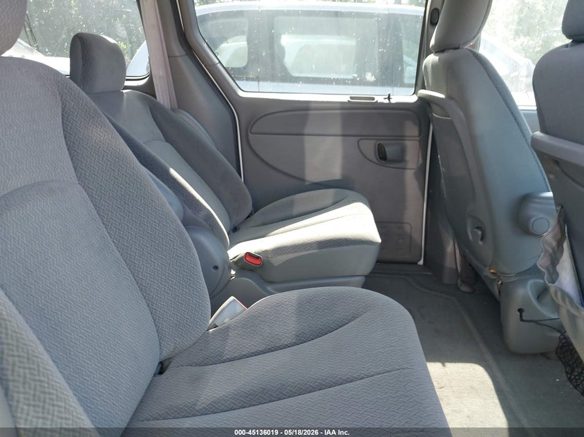 2004 Chrysler Town & Country Lx VIN: 2C4GP44R54R505988 Lot: 45136019