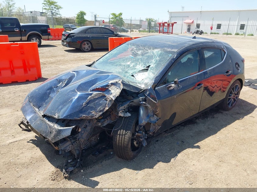 2020 MAZDA MAZDA3 auction photo 2