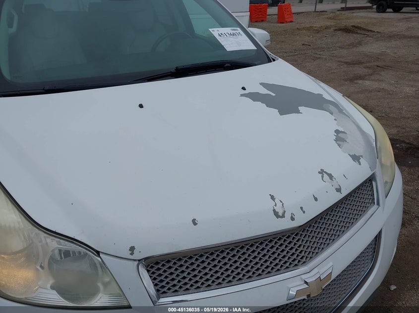 2010 CHEVROLET TRAVERSE auction photo 6