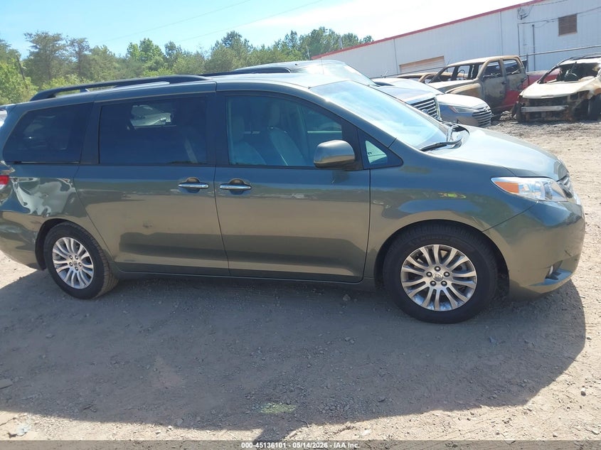 2013 TOYOTA SIENNA VAN 3.5L V-6 DOHC, VVT, 266HP