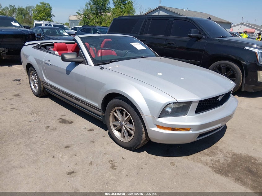 2005 FORD MUSTANG auction photo 1