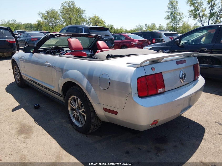 2005 FORD MUSTANG auction photo 3