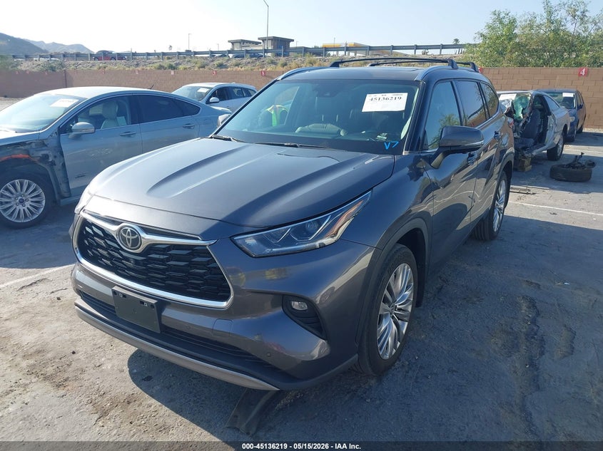 2023 Toyota Highlander Platinum 5TDKDRAHXPS043273 photo 1