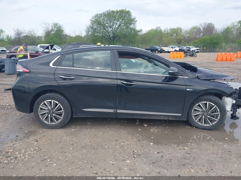 2020 Hyundai Ioniq Electric Limited VIN: KMHC85LJ7LU061376 Lot: 45136369