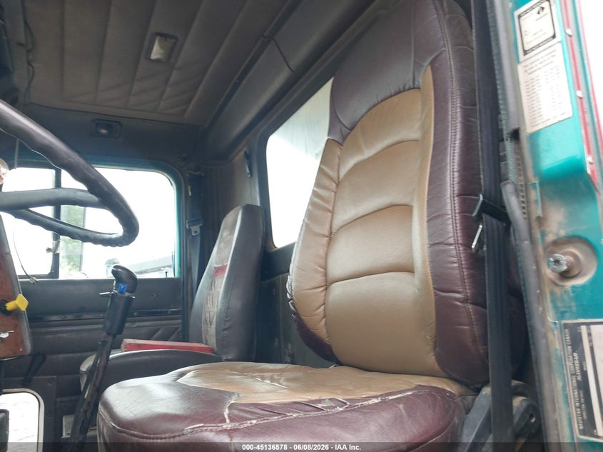 1996 INTERNATIONAL PAYSTAR auction photo 7