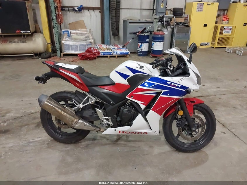 2015 Honda Cbr300 R VIN: MLHNC5101F5101503 Lot: 45136624