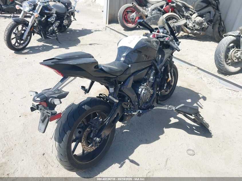 2025 YAMAHA YZFR7 auction photo 4