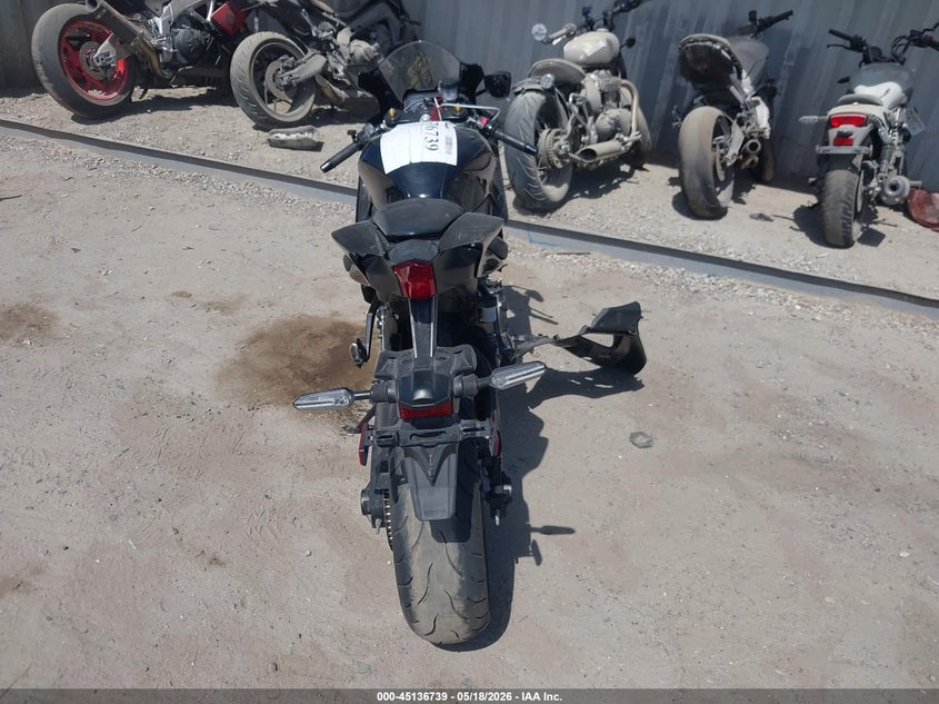 2025 YAMAHA YZFR7 auction photo 6