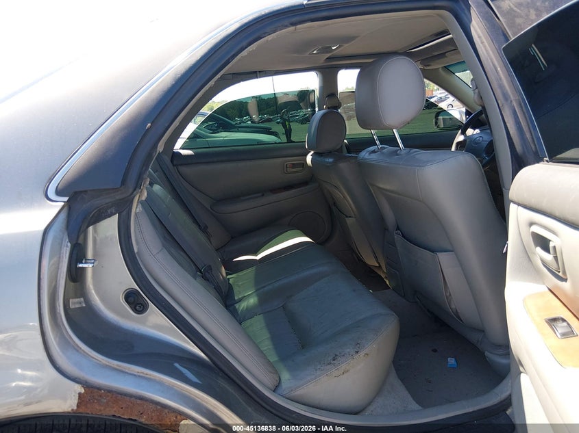 1999 Lexus Es 300 VIN: JT8BF28G5X0162526 Lot: 45136838