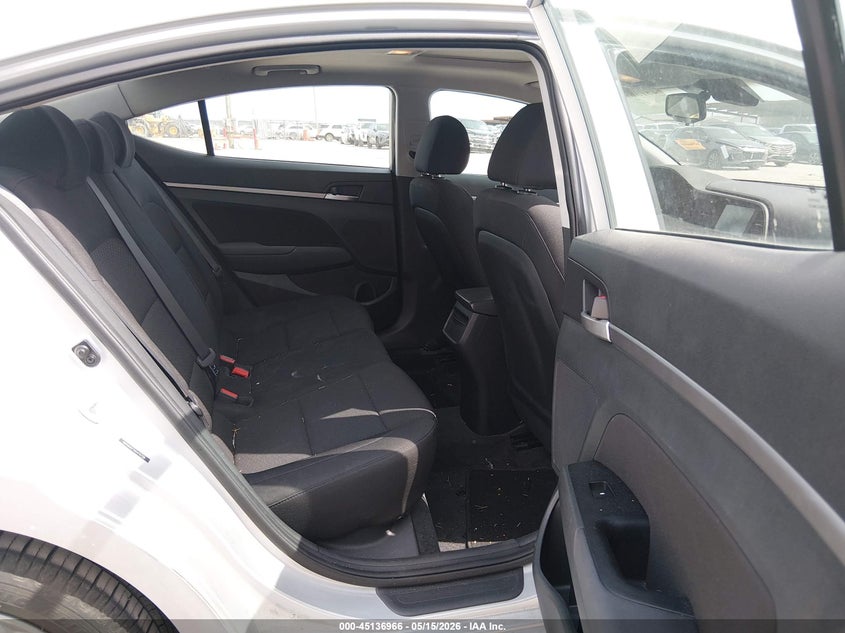 2019 HYUNDAI ELANTRA auction photo 8