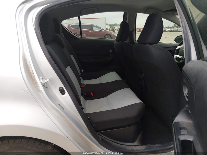 2015 Toyota Prius C Three VIN: JTDKDTB3XF1581080 Lot: 45137054