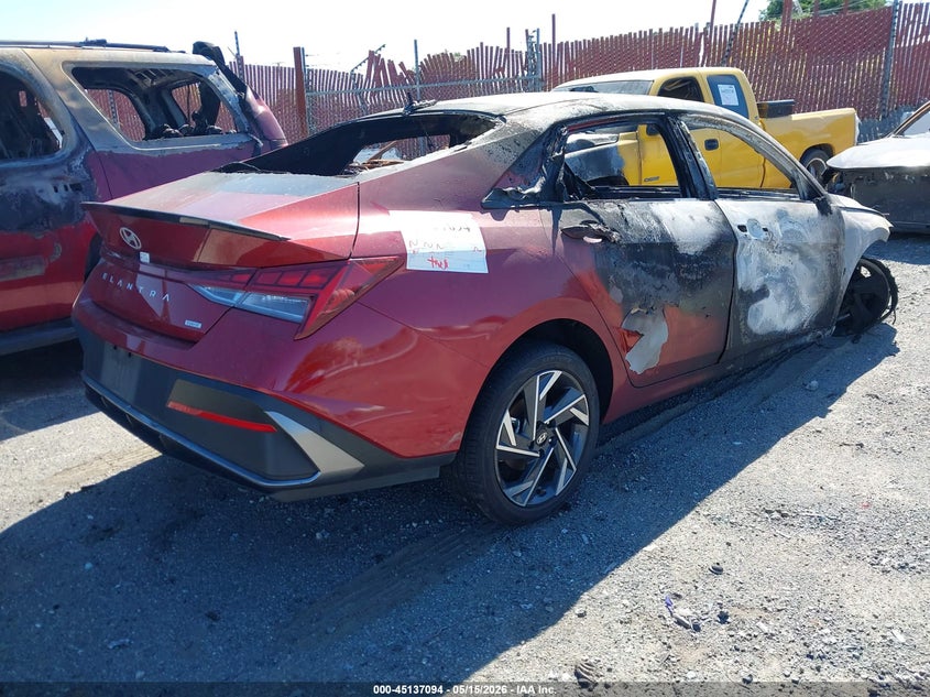 2025 HYUNDAI ELANTRA HYBRID auction photo 4