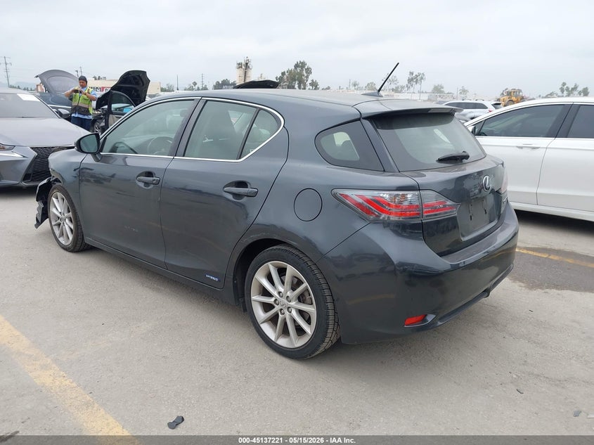 Vin: jthkd5bh0b2044728, lot: 45634851, lexus ct 200h premium 20113