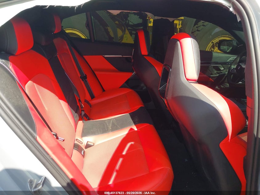 2026 BMW M5 auction photo 8