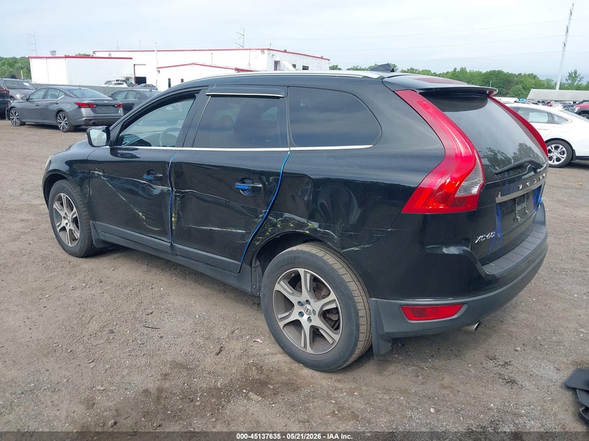 2013 VOLVO XC60 auction photo 3
