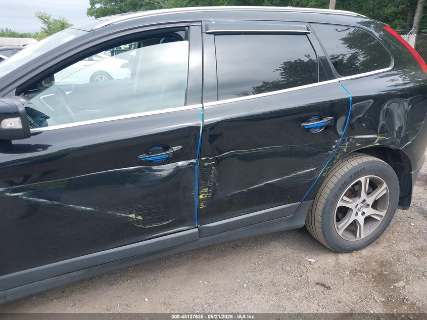 2013 VOLVO XC60 auction photo 6