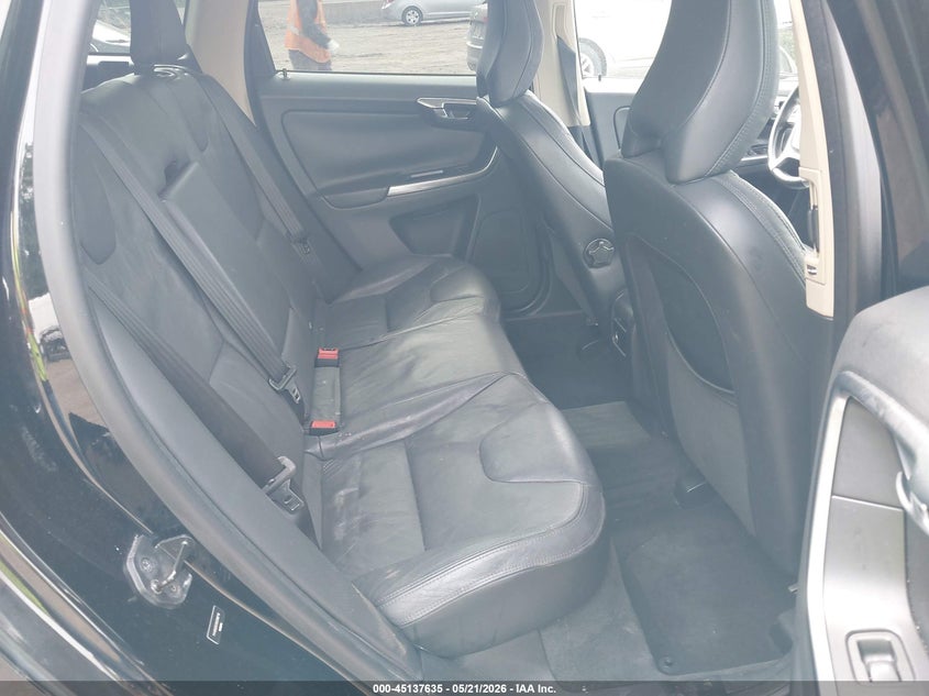 2013 VOLVO XC60 auction photo 8