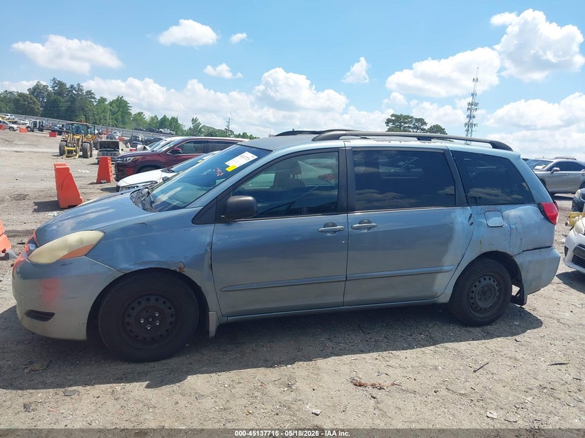 AtlanticExpress - Toyota Sienna