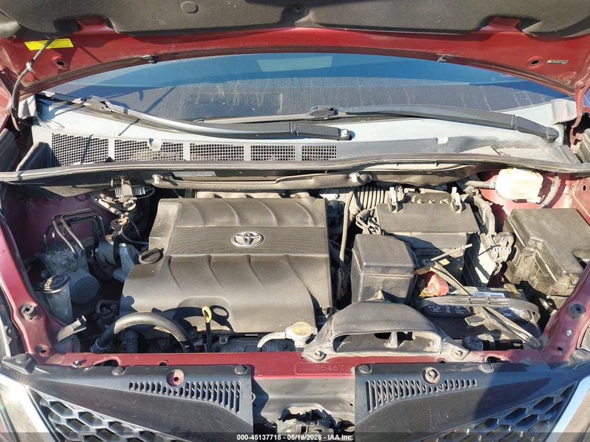 TOYOTA SIENNA - zdjęcie 10