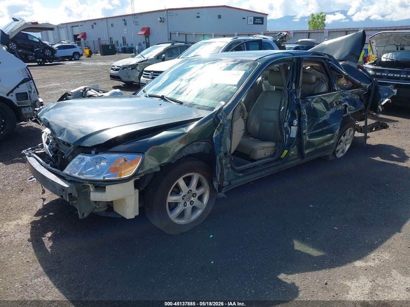2001 TOYOTA AVALON auction photo 2