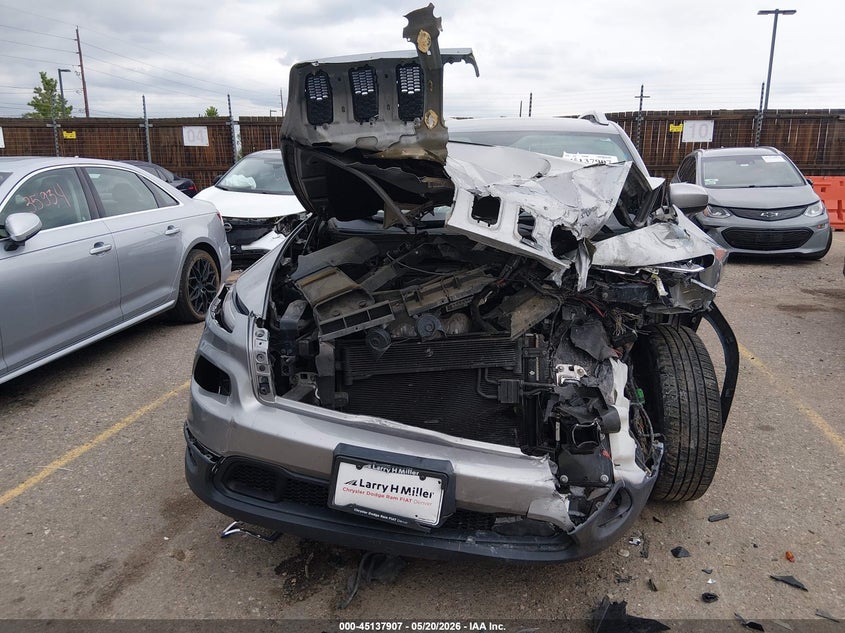 2015 JEEP CHEROKEE auction photo 6