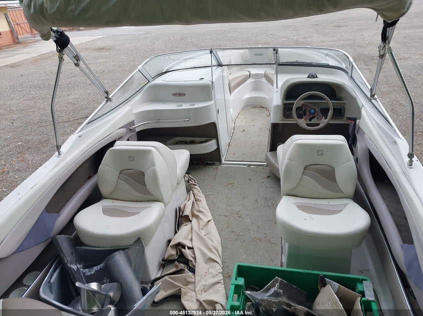 1997 FOUR WINNS 240 HORIZON auction photo 5