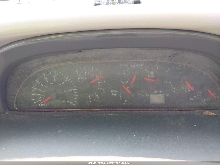 1997 FOUR WINNS 240 HORIZON auction photo 7