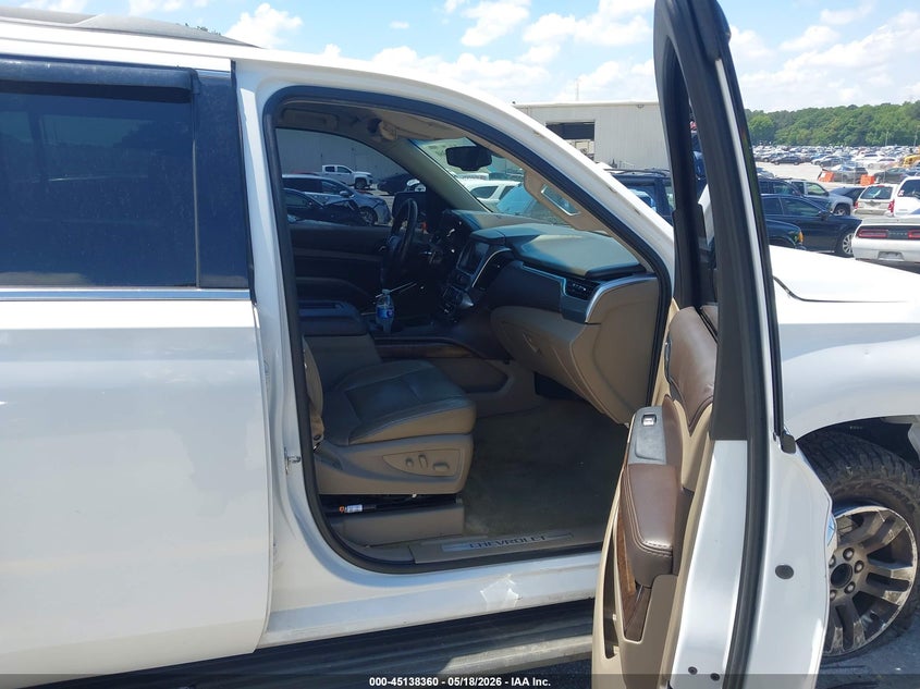 2016 CHEVROLET SUBURBAN auction photo 5