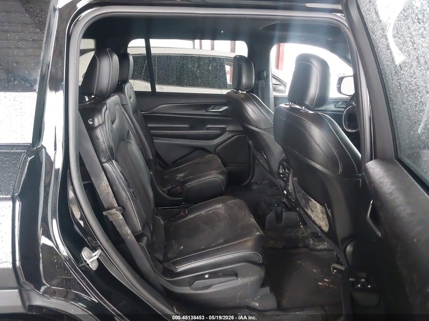 2024 JEEP GRAND CHEROKEE L auction photo 8