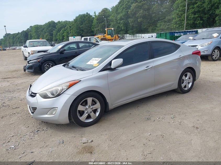 2012 Hyundai Elantra, Right Front, IAAI, VIN KMHDH4AE4CU305327 — photo 2